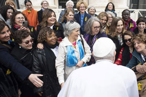 8 marzo 2023 Festa della Donna: Udienza del mercoledì con Papa Francesco e le donne Ambasciatrici presso la Santa Sede insieme alla Presidente di D.VA.